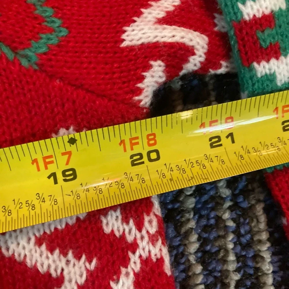 NWT Santa Claus Weight Lifting gift box Jump Ugly Christmas Sweater - Picture 3 of 4